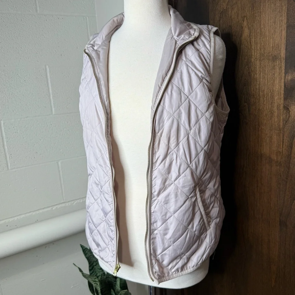 Women's light purple Quilted Vest Size M old navy pockets fall winter layering